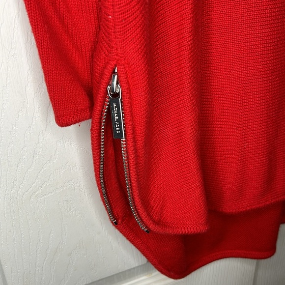 Michael Kors Knit Sweater size Medium - Picture 2 of 7